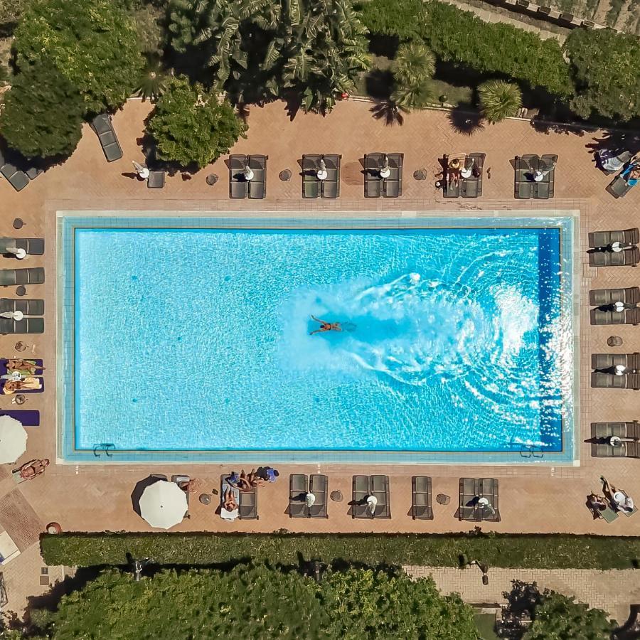 Aequa Hotel Вико Екуензе Екстериор снимка