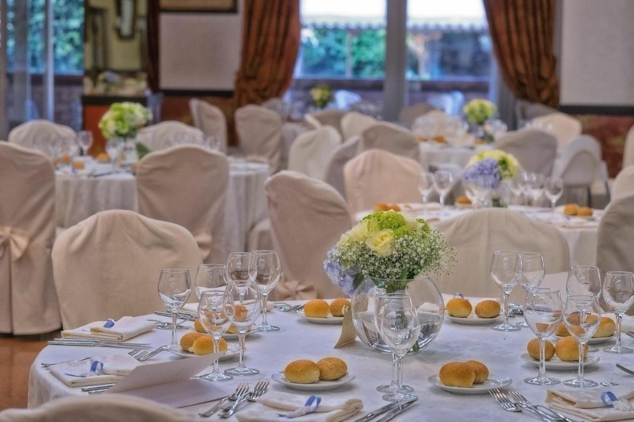 Aequa Hotel Вико Екуензе Екстериор снимка