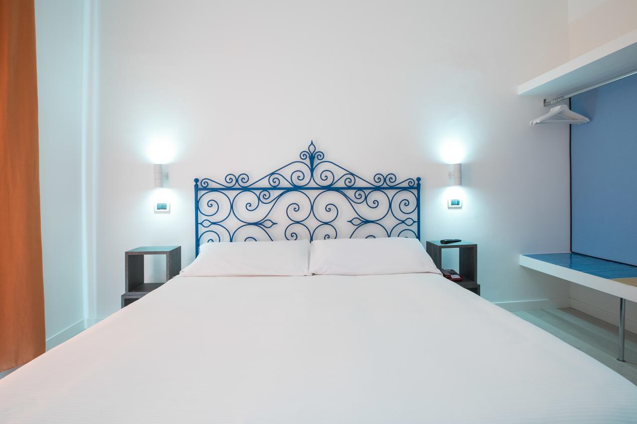 Aequa Hotel Вико Екуензе Екстериор снимка