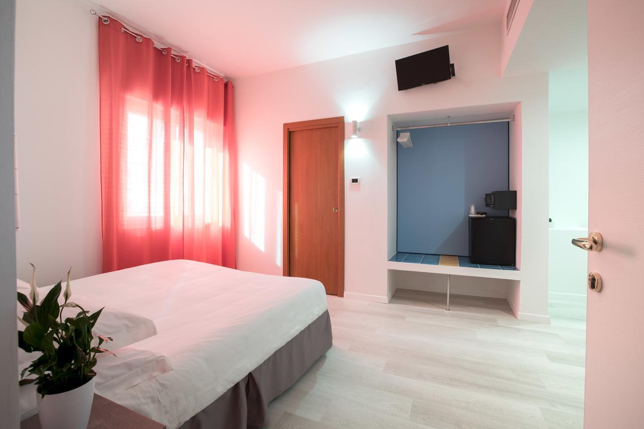 Aequa Hotel Вико Екуензе Екстериор снимка